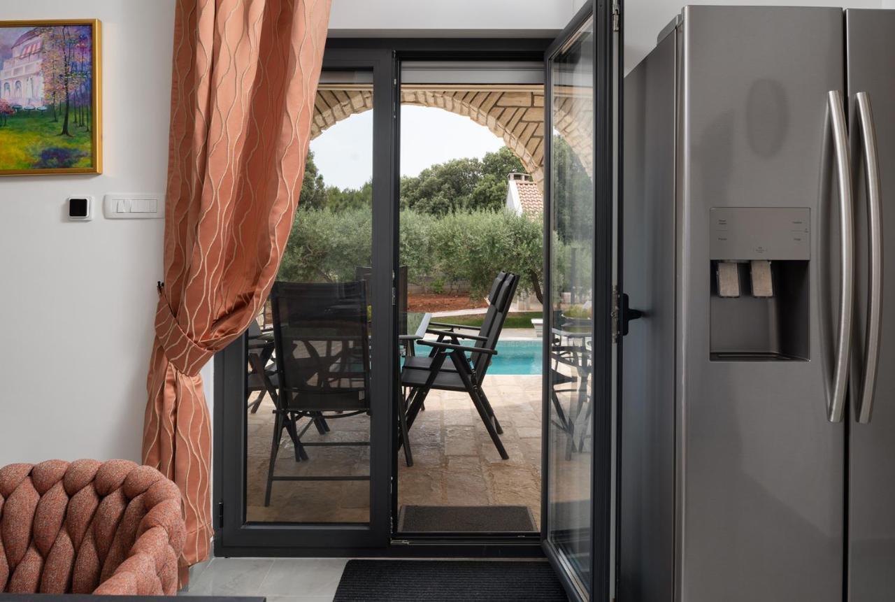 Villa Jalan Vrsi Εξωτερικό φωτογραφία