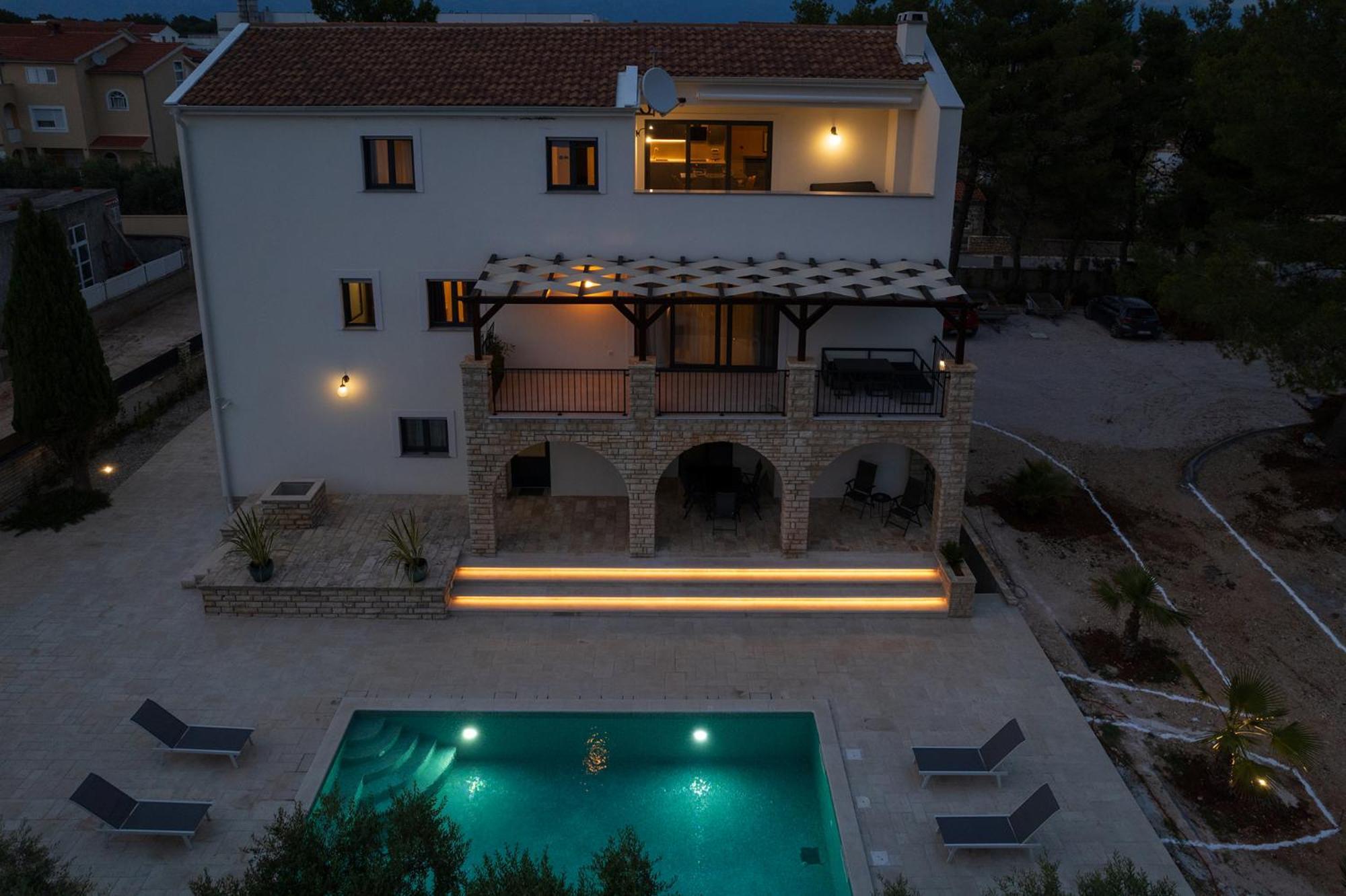 Villa Jalan Vrsi Εξωτερικό φωτογραφία