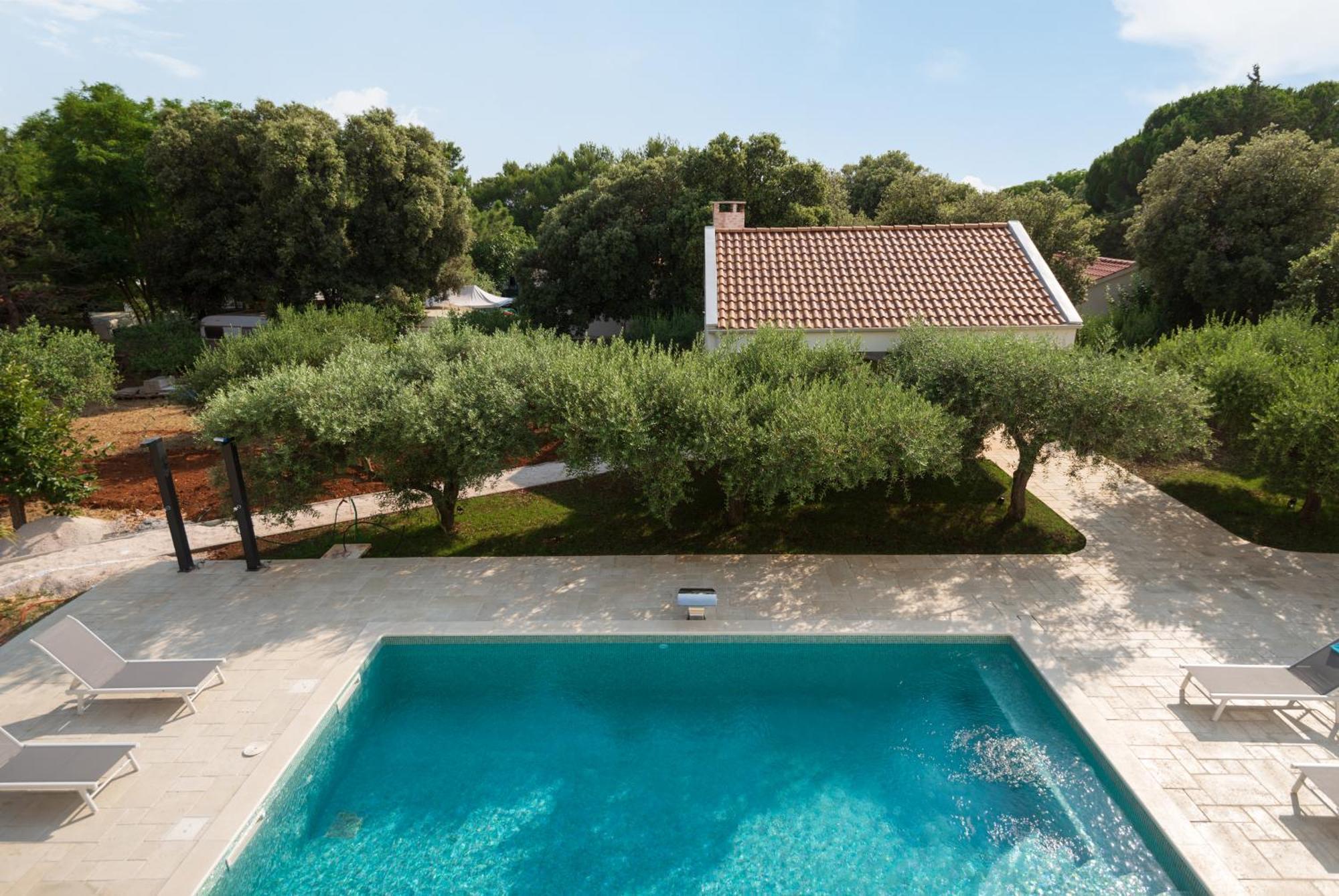 Villa Jalan Vrsi Εξωτερικό φωτογραφία