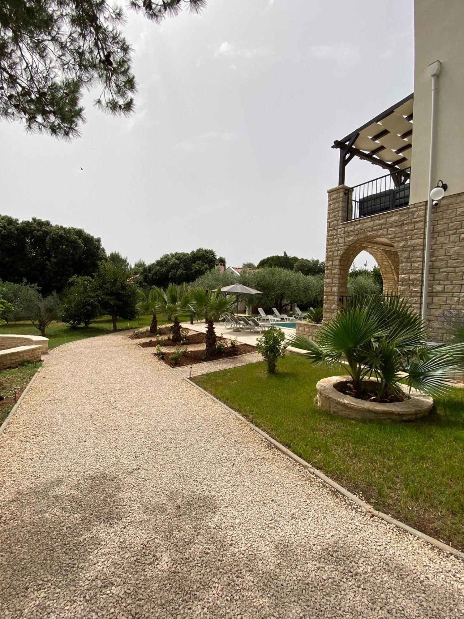 Villa Jalan Vrsi Εξωτερικό φωτογραφία
